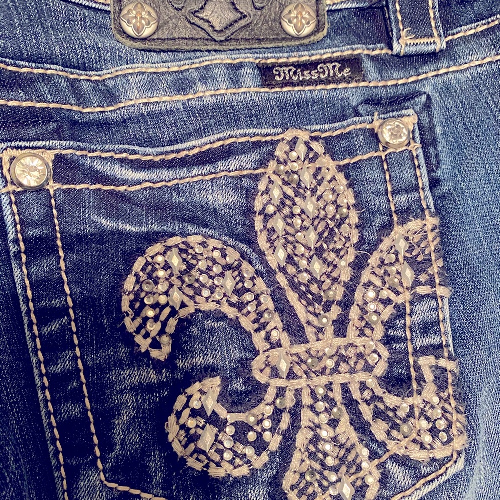 MissMe straight leg skinny size 29 stretch